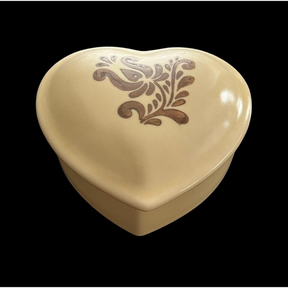 Vintage Pfaltzgraff VILLAGE Heart Shaped Trinket Box w/Lid 4" USA - Picture 3 of 4